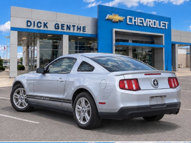 Used 2012 Ford Mustang Coupe RWD image 4