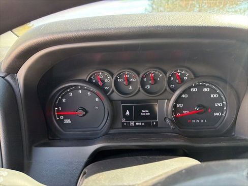 Used 2024 Chevrolet Silverado 2500 Custom w/ Custom Value Package image 5