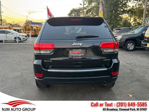 Used 2017 Jeep Grand Cherokee Limited AWD/4WD image 15
