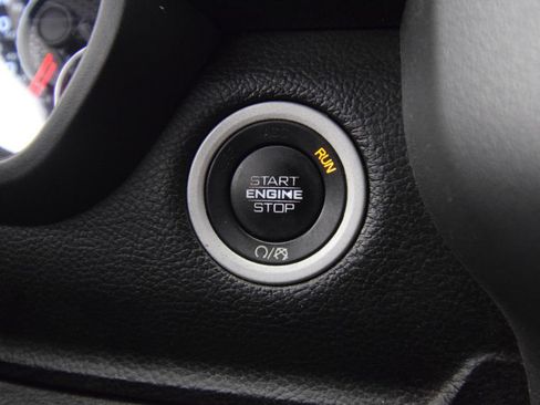 Used 2022 RAM 1500 Big Horn AWD/4WD image 35
