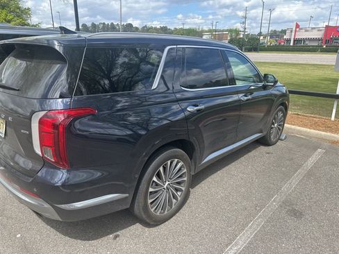 Used 2024 Hyundai Palisade Calligraphy image 6