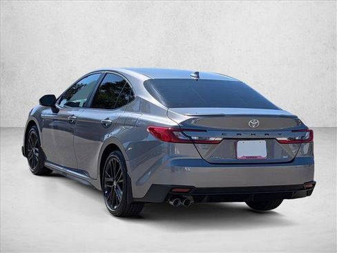 Used 2026 Toyota Camry SE w/ Convenience Package FWD image 8