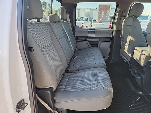 Used 2018 Ford F150 XLT w/ Equipment Group 302A Luxury AWD/4WD image 40