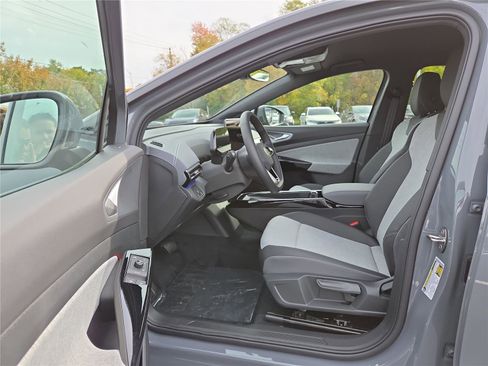 New 2025 Volkswagen ID.4 Pro image 13