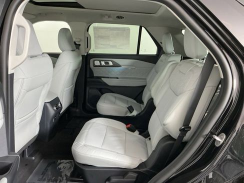 New 2026 Ford Explorer Platinum w/ LUX Leather Package image 31