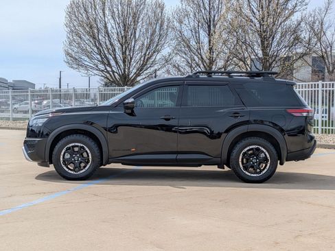 Used 2023 Nissan Pathfinder Rock Creek AWD/4WD image 9