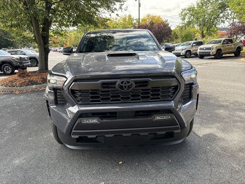 New 2025 Toyota Tacoma TRD Sport image 2