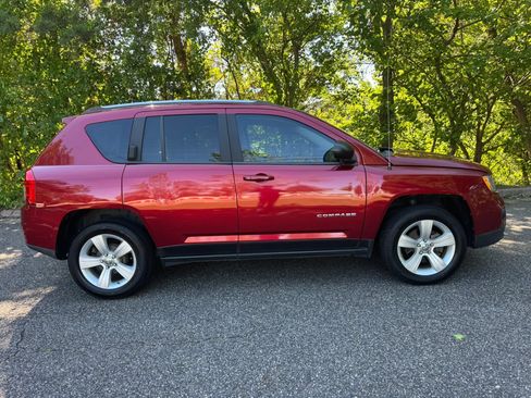 Used 2012 Jeep Compass Sport FWD image 3