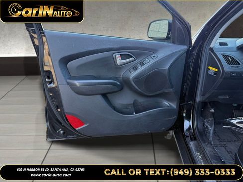 Used 2013 Hyundai Tucson Limited w/ Premium Pkg FWD image 21