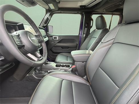 New 2026 Jeep Gladiator Sport image 18