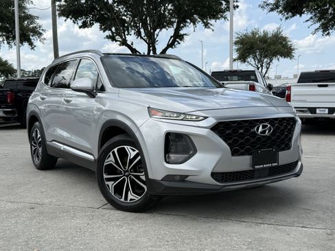 Used 2019 Hyundai Santa Fe Limited FWD image 2