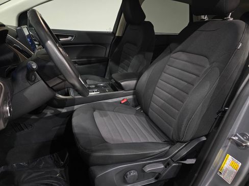 Used 2022 Ford Edge SE image 18