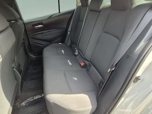 Used 2021 Toyota Corolla LE FWD image 16