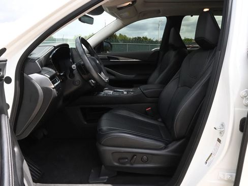 Certified 2024 INFINITI QX60 Luxe w/ Cargo Package FWD image 17