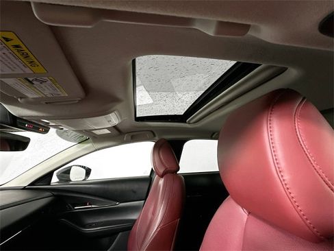 Used 2024 MAZDA CX-30 AWD 2.5 S w/ Preferred Package image 18