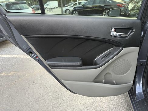 Used 2014 Kia Forte EX w/ EX Premium Package image 31