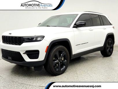 Used 2023 Jeep Grand Cherokee Altitude