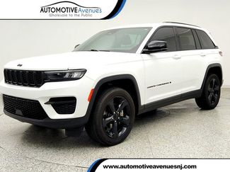 Used 2023 Jeep Grand Cherokee Altitude AWD/4WD video 1