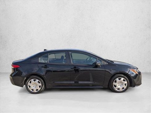 Used 2024 Toyota Corolla LE FWD image 4