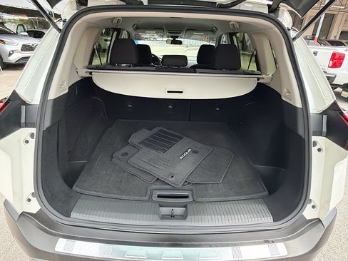 Used 2023 Nissan Rogue SV FWD image 24