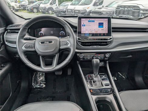 Used 2022 Jeep Compass High Altitude AWD/4WD image 18