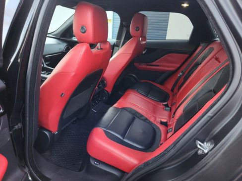 Used 2017 Jaguar F-PACE S image 17