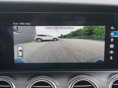 Used 2022 Mercedes-Benz E 53 AMG 4MATIC Sedan image 23