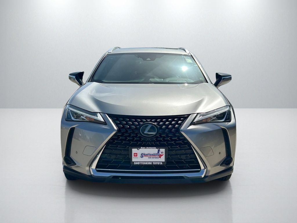 Used 2021 Lexus UX 200 w/ Premium Package FWD image 2
