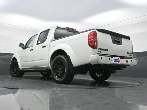 Used 2020 Nissan Frontier SV w/ Midnight Edition Floor Mats AWD/4WD image 25