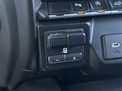 Used 2019 Chevrolet Silverado 1500 LTZ w/ LTZ Texas Edition image 23