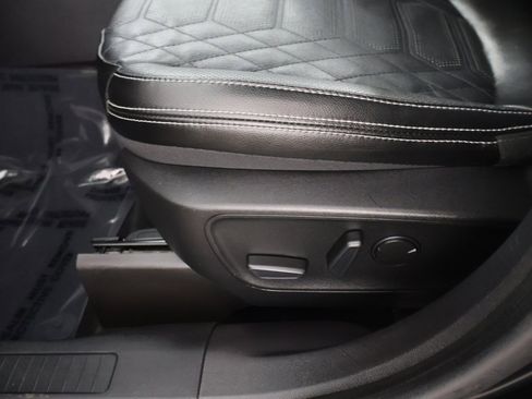 Used 2023 Ford Escape Platinum w/ Premium Technology Package image 31