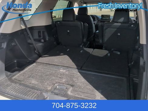 Used 2023 Honda Pilot EX-L image 11