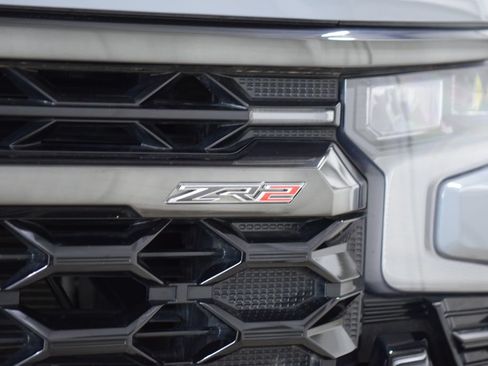 Used 2025 Chevrolet Silverado 1500 ZR2 w/ Technology Package AWD/4WD image 16