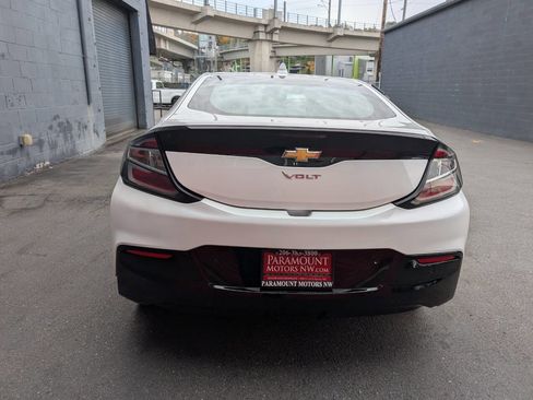 Used 2017 Chevrolet Volt Premier w/ Driver Confidence II Package image 4