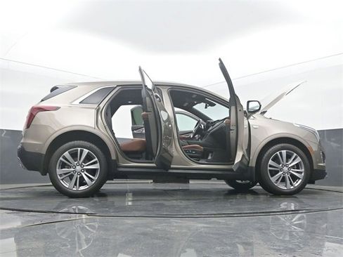 Certified 2023 Cadillac XT5 Premium Luxury w/ Technology Package image 61