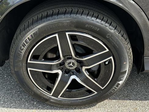 Certified 2025 Mercedes-Benz GLC 300 w/ AMG Line image 20