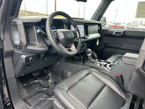 New 2025 Ford Bronco Badlands w/ Sasquatch Package image 9