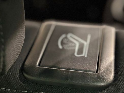 New 2026 Ford Bronco 4-Door image 42