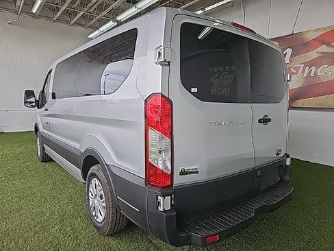 Used 2019 Ford Transit 150 XLT image 3