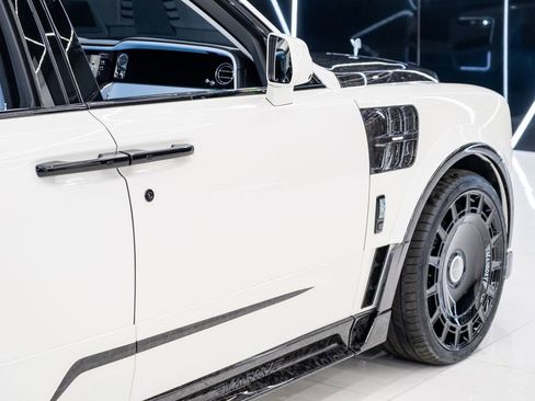 Used 2026 Rolls-Royce Cullinan image 14