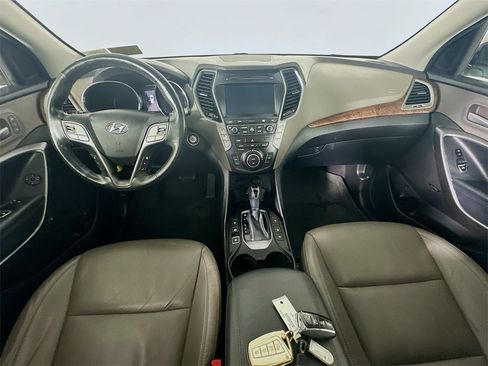 Used 2017 Hyundai Santa Fe Limited image 10