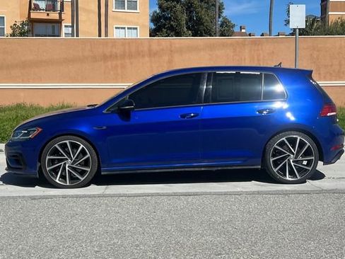 Used 2019 Volkswagen Golf R 4-Door image 7