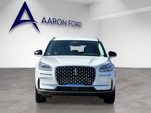 Used 2023 Lincoln Corsair Reserve image 8