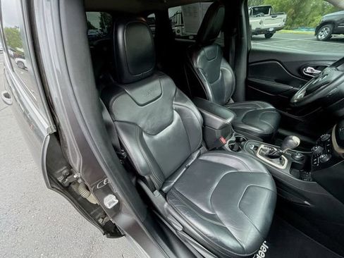 Used 2015 Jeep Cherokee Limited AWD/4WD image 27