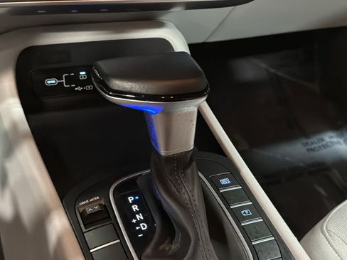 Used 2024 Hyundai Kona SEL FWD image 17