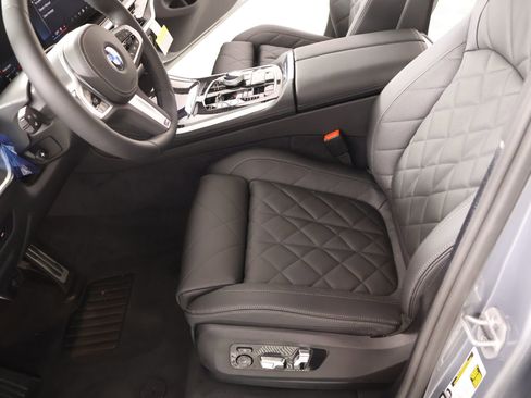 New 2026 BMW X5 xDrive40i w/ Executive Package image 11