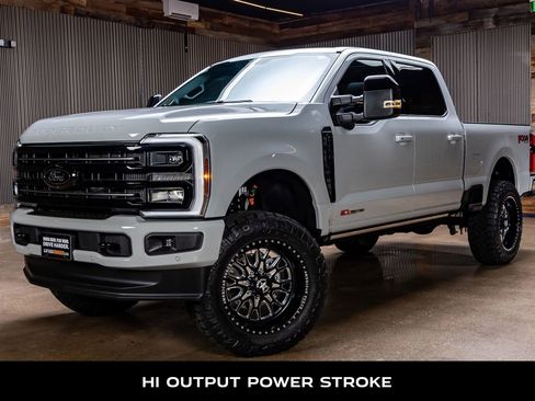 Used 2026 Ford F250 Platinum image 5