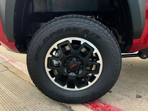 New 2026 Toyota Tacoma TRD Off-Road AWD/4WD image 8
