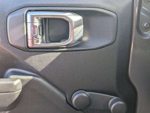 Used 2021 Jeep Wrangler Unlimited Sport image 22