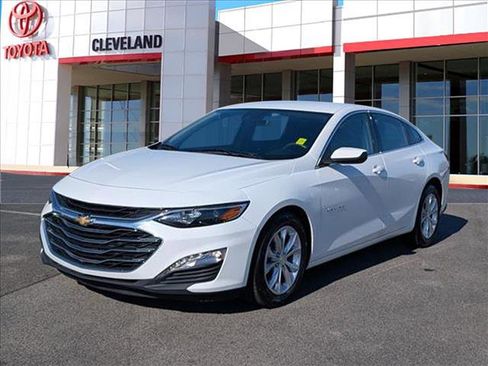 Used 2024 Chevrolet Malibu LT image 4